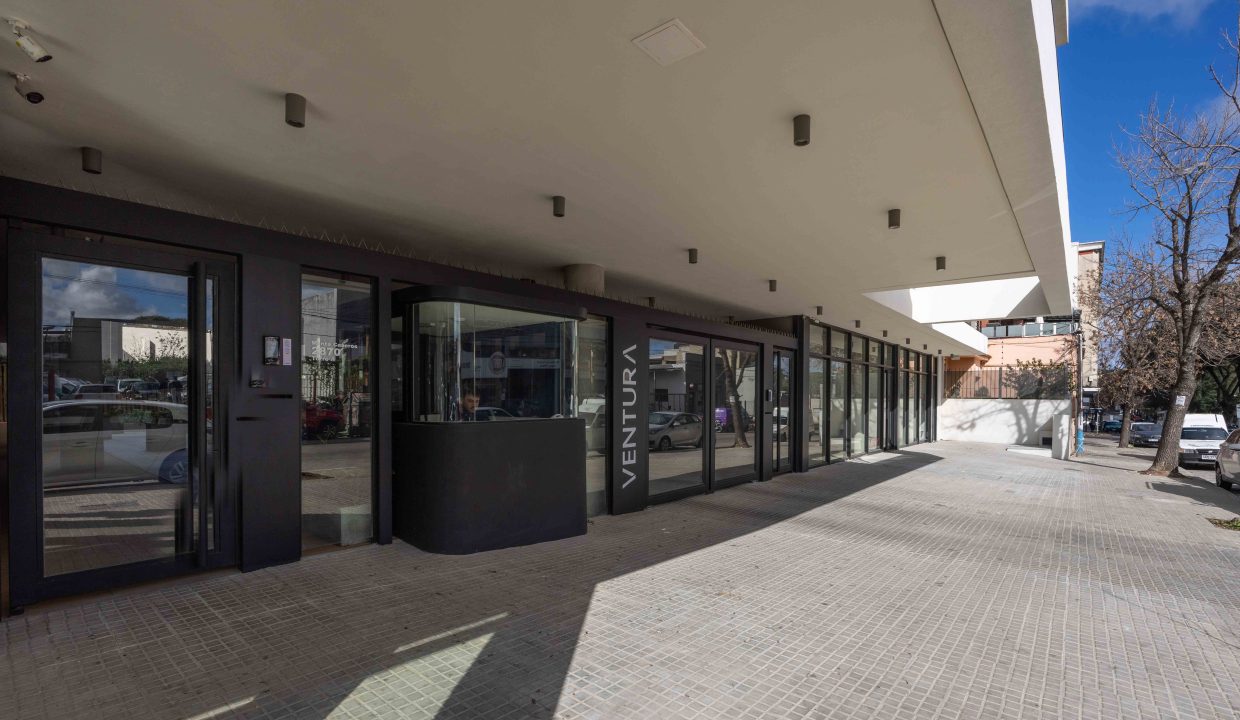 0.68761100_1695836168