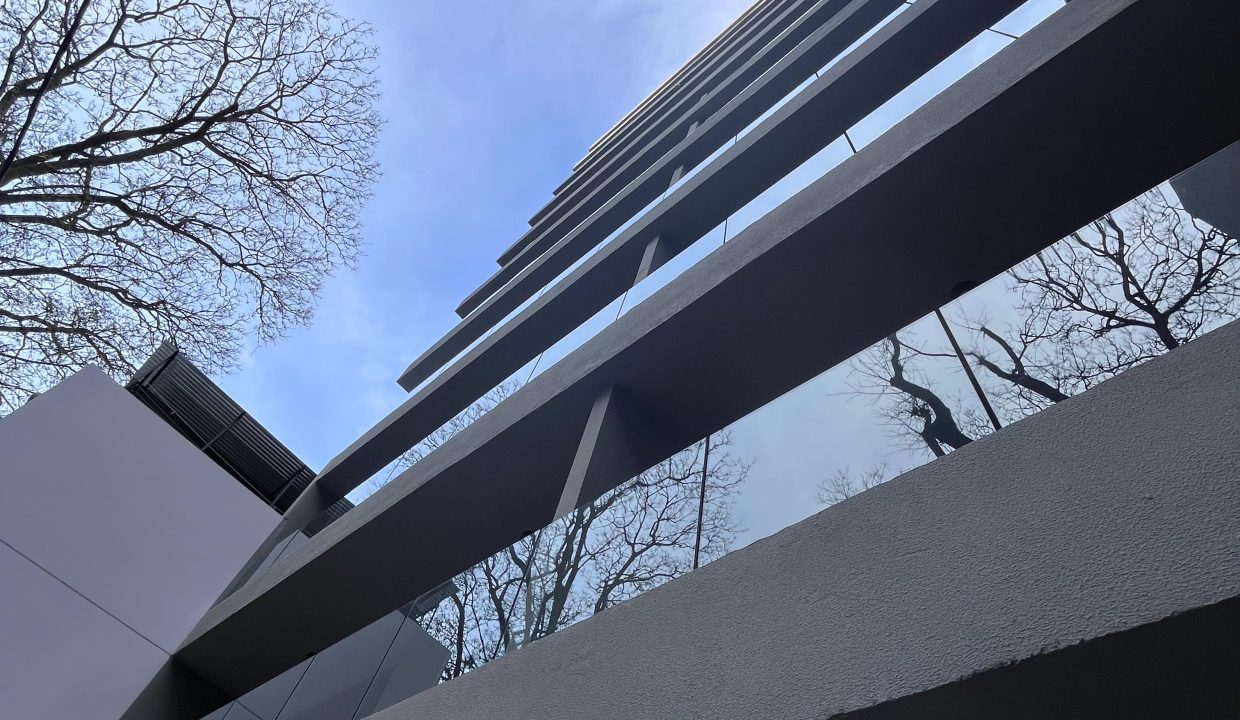 WhatsApp Image 2025-10-24 at 09.01.49 (2)