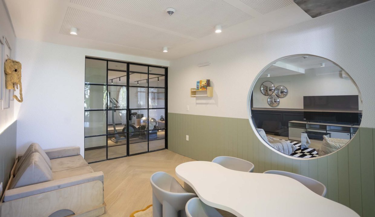 0.08999800_1741369961